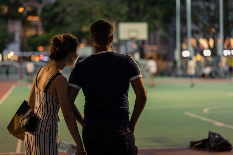 red flags when dating